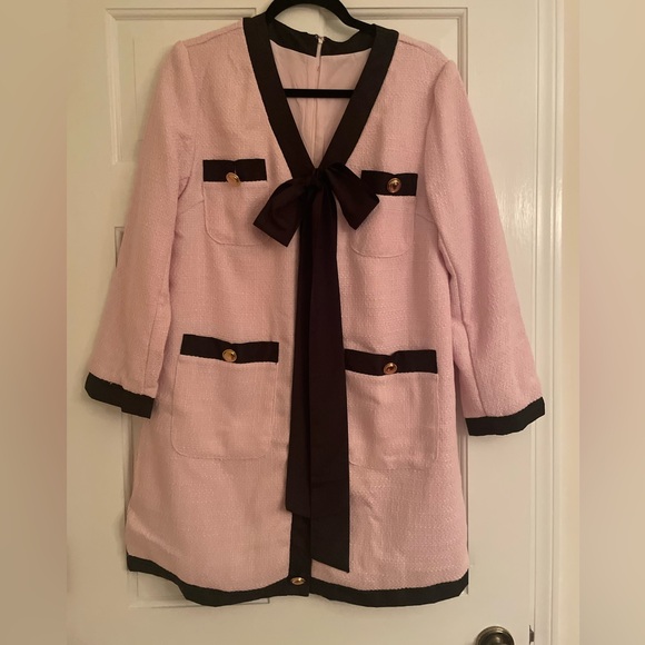 NWOT Women’s Pink V Neck Tweed Dress Size Small - Picture 2 of 4